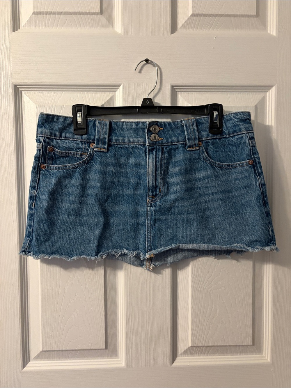 American Eagle Size 10 Blue Denim Mini Skirt Double Button Raw Hem Y2K